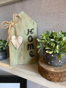 Casinha de Madeira Decorada