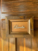 Quadro p/ Porta Lavabo - Amadeirado