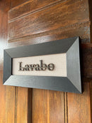 Quadro p/ Porta Lavabo - Moldura Preta