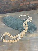 Colar Decorativo de Corações