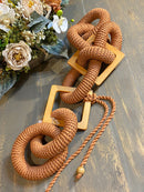 Colar Decorativo de Crochê - Caramelo