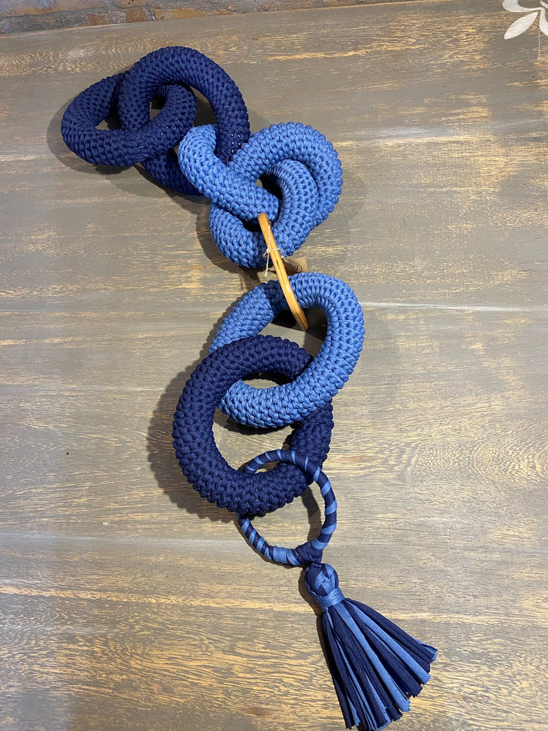 Colar de Crochê Azul